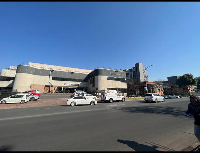 1,184M² OFFICE TO LET IN ROSEBANK